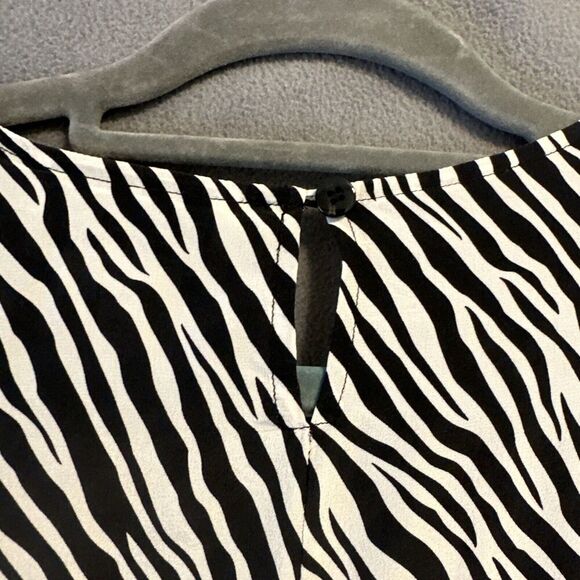 VTG Diane Gilman 100% Silk Blouse Size 2X Animal Print Zebra Top Arsty Career - Picture 10 of 10